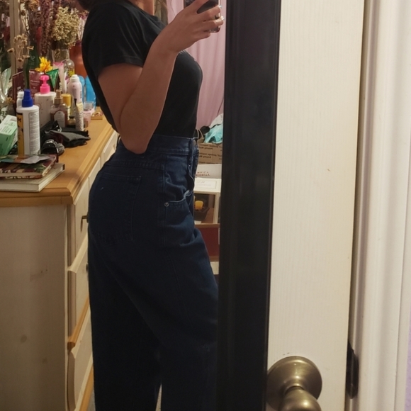 Vintage Brittania High Rise Tapered Leg Dark Blue Wash "Mom" Jeans - Picture 4 of 16